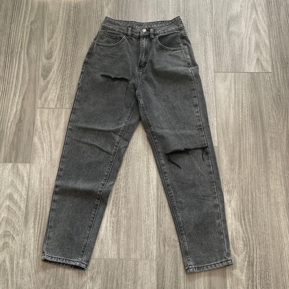 Shein Grey Ripped Mom Jeans